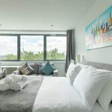 2 Bedroom | Attractions | Like * Bristol