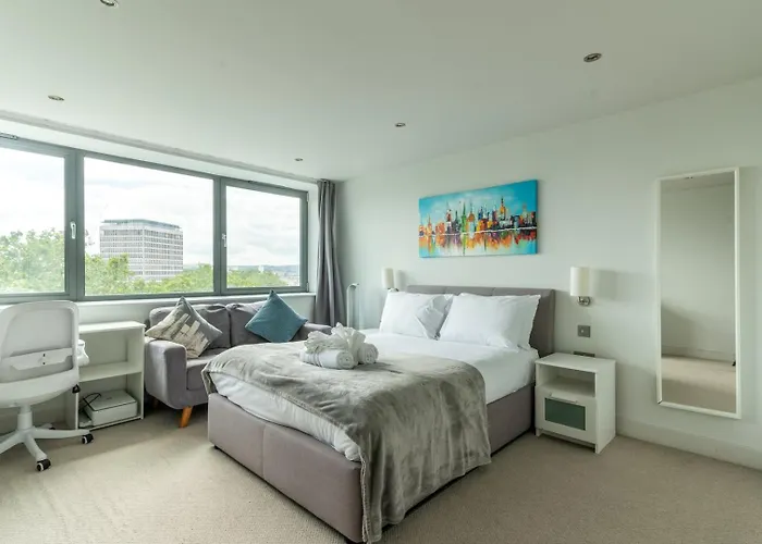 2 Bedroom | Attractions | Like * Bristol