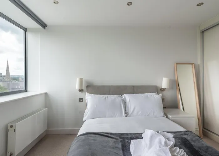 2 Bedroom | Attractions | Like Apartment *