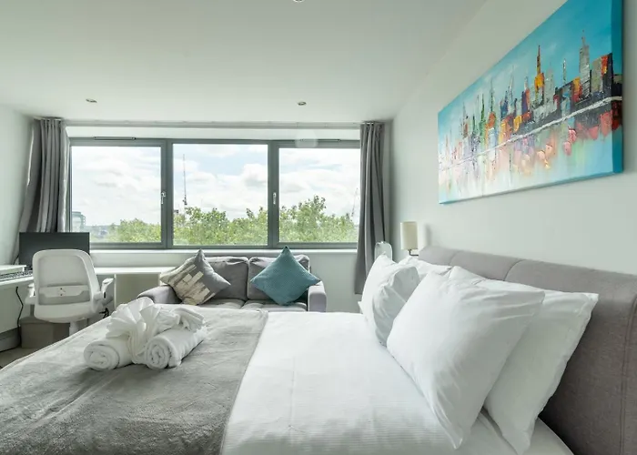 2 Bedroom | Attractions | Like * Bristol